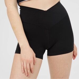 NWOT Offline by Aerie Crossover Biker Shorts Hi-Rise 4” Inseam Large